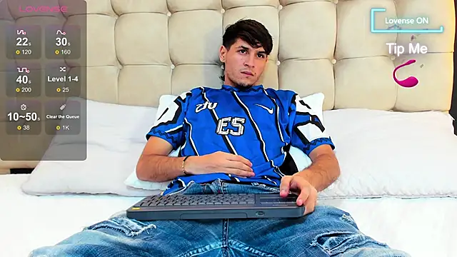 Zack23   online show from 25, 6, 2026