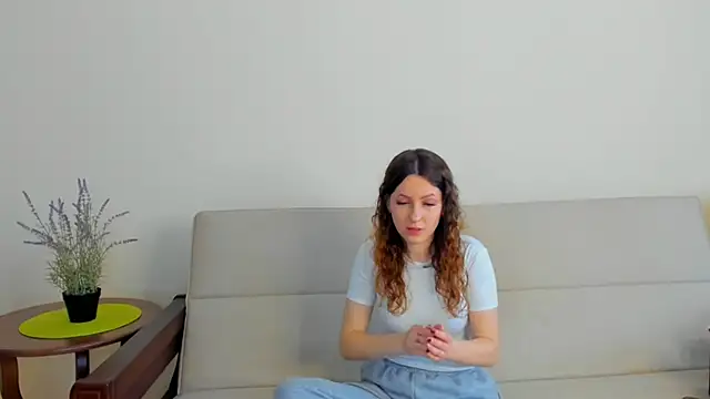 Snapshot of ToasterWife chatting on 17, 6, 2026 ToasterWife online show from 17, 6, 2026