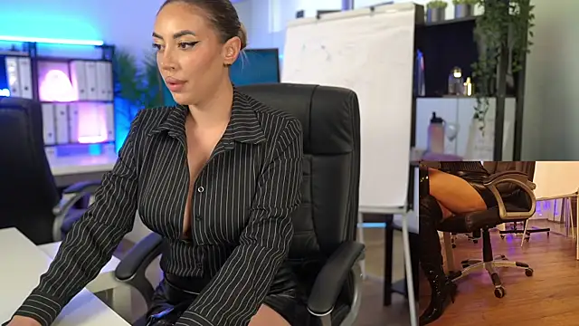 BabesGoWild online show from 14, 4, 2026