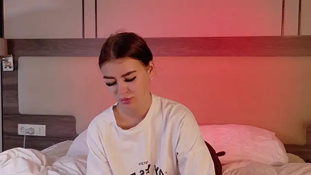 leonameilee online show from 18, 6, 2026