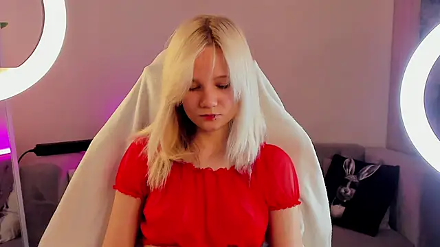 Snapshot of Bunny_Elsy chatting on 11, 6, 2026 Bunny Elsy online show from 11, 6, 2026