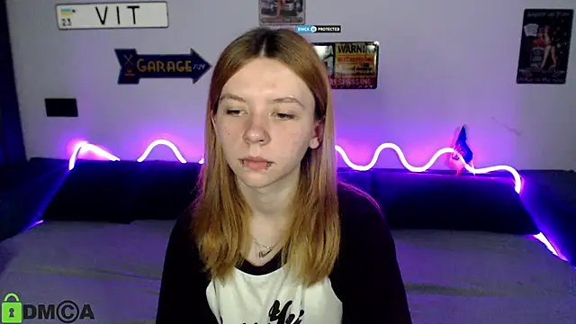 Snapshot of CarolInWonderland chatting on 30, 6, 2026 CarolInWonderland online show from 30, 6, 2026