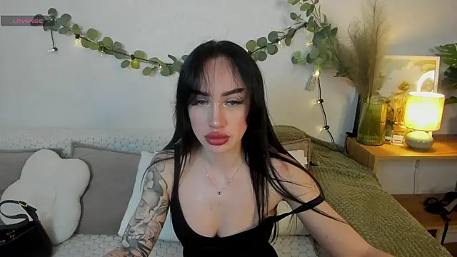 MayaGlamour online show from 10, 6, 2026