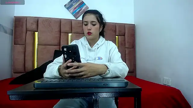 Snapshot of MIA_COINS chatting on 25, 6, 2026 MIA COINS online show from 25, 6, 2026