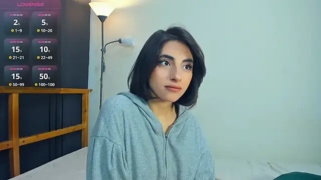 Snapshot of LunarLori chatting on 22, 6, 2026 LunarLori online show from 22, 6, 2026