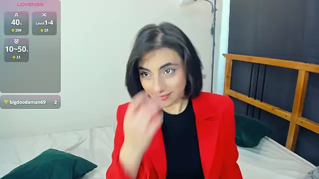 Snapshot of LunarLori chatting on 23, 6, 2026 LunarLori online show from 23, 6, 2026