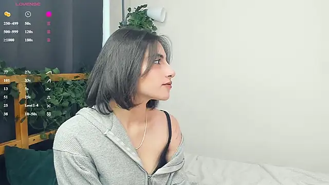 Snapshot of LunarLori chatting on 14, 7, 2026 LunarLori online show from 14, 7, 2026