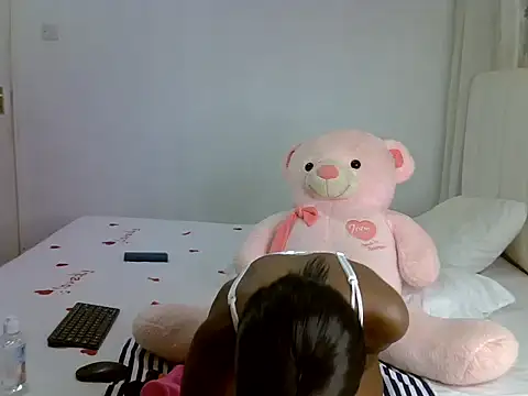 Snapshot of Melanin_magic chatting on 11, 6, 2026 Melanin magic online show from 11, 6, 2026