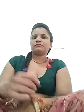 Snapshot of Cut_rani64 chatting on 4, 8, 2026 Cut rani64 online show from 4, 8, 2026