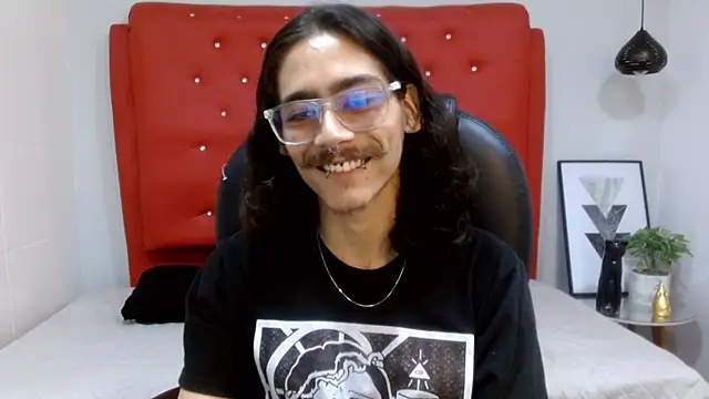 bigcock robert online show from 27, 6, 2026