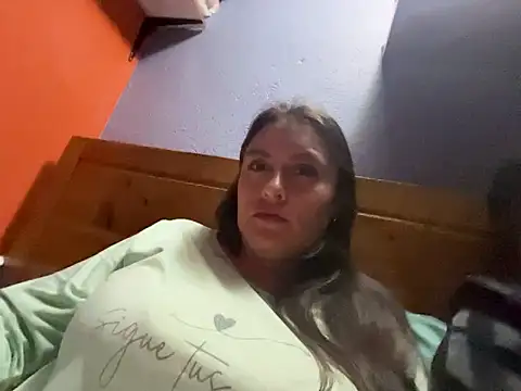 Juliana9925 online show from 8, 6, 2026