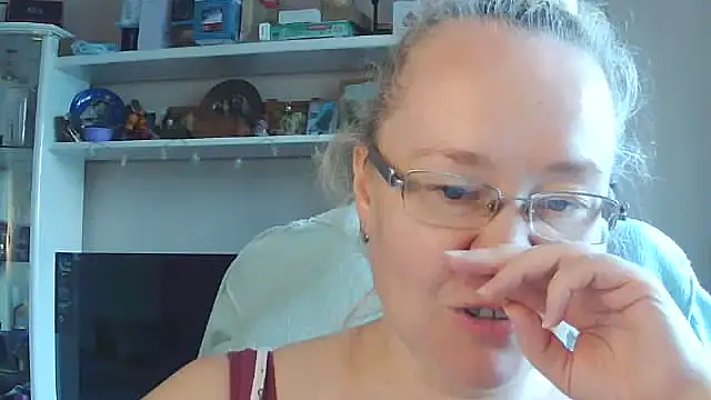 Snapshot of Viola27 chatting on 14, 7, 2026 Viola27 online show from 14, 7, 2026