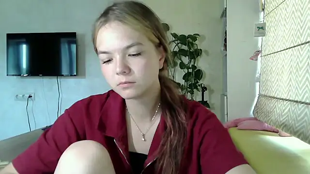 Snapshot of AvrilGillig chatting on 23, 7, 2026 AvrilGillig online show from 23, 7, 2026