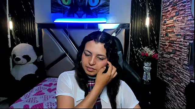 Snapshot of Tiffany_Ruubi chatting on 9, 6, 2026 Tiffany Ruubi online show from 9, 6, 2026
