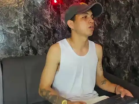 Snapshot of cameron_lux77 chatting on 25, 7, 2026 cameron lux77 online show from 25, 7, 2026