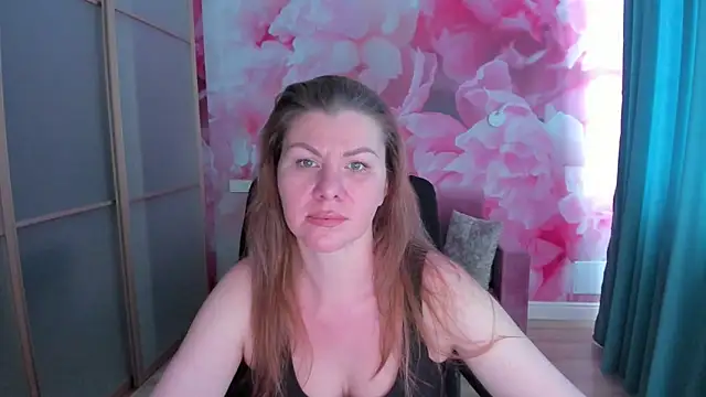 Snapshot of LunaKissesx chatting on 14, 6, 2026 LunaKissesx online show from 14, 6, 2026