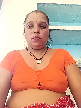 Snapshot of Cute_simmy56 chatting on 13, 6, 2026 Cute simmy56 online show from 13, 6, 2026