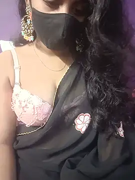 Snapshot of Clara-Lilly chatting on 18, 7, 2026 Clara-Lilly online show from 18, 7, 2026
