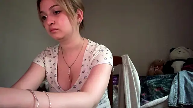 Snapshot of CloudyFoxy chatting on 3, 7, 2026 CloudyFoxy online show from 3, 7, 2026