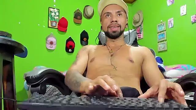 Arian Pervert online show from 6, 11, 2025