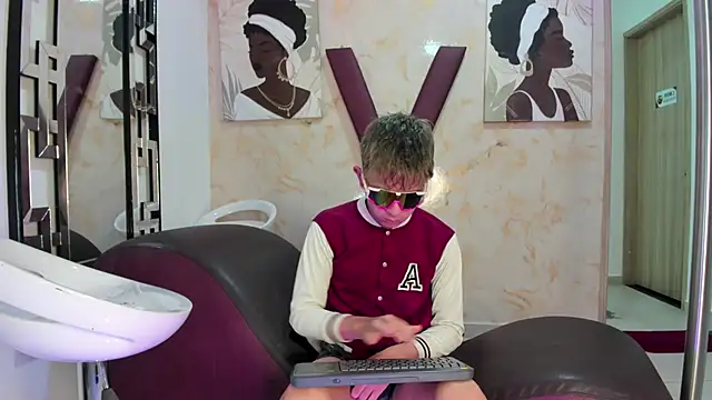Snapshot of BLACK_AND_WHITET chatting on 20, 6, 2026 BLACK AND WHITET online show from 20, 6, 2026