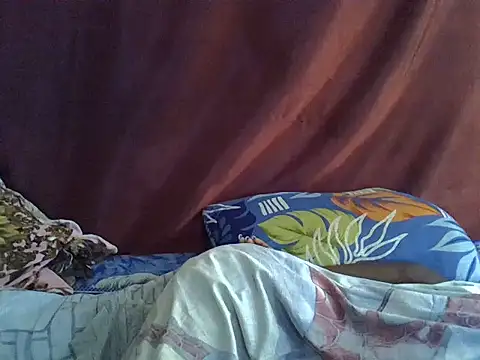 Snapshot of East_queene chatting on 13, 6, 2026 East queene online show from 13, 6, 2026