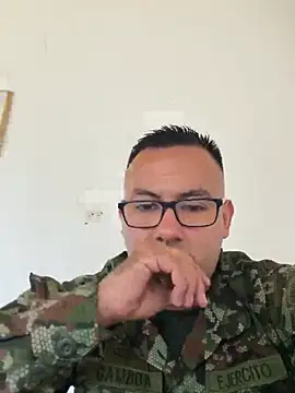 Snapshot of jonny_mili chatting on 7, 7, 2026 jonny mili online show from 7, 7, 2026