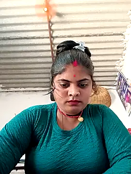 Snapshot of Cut_pihu56 chatting on 18, 6, 2026 Cut pihu56 online show from 18, 6, 2026