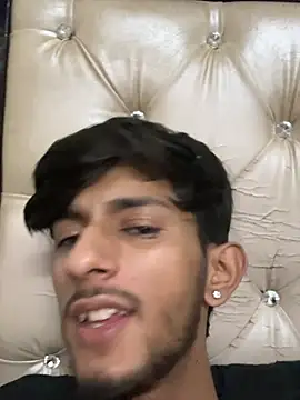 Snapshot of ronnnnn718 chatting on 9, 7, 2026 ronnnnn718 online show from 9, 7, 2026