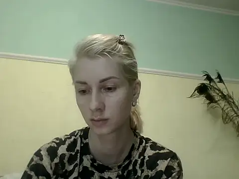 Snapshot of AmberandBlond chatting on 14, 6, 2026 AmberandBlond online show from 14, 6, 2026