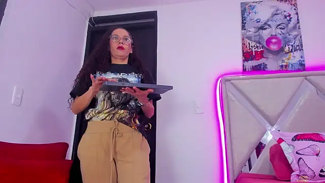 Snapshot of kataleya_saenz1 chatting on 9, 7, 2026 kataleya saenz1 online show from 9, 7, 2026