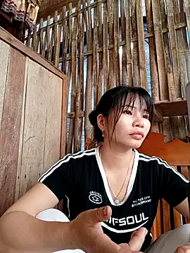 Snapshot of TaraLia chatting on 1, 7, 2026 TaraLia online show from 1, 7, 2026