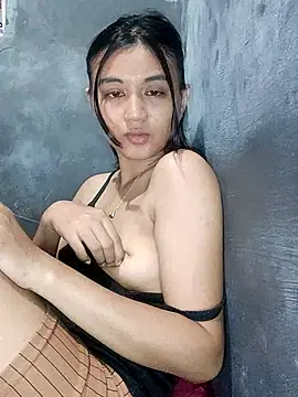 Snapshot of Rayya_4yy chatting on 19, 7, 2026 Rayya 4yy online show from 19, 7, 2026