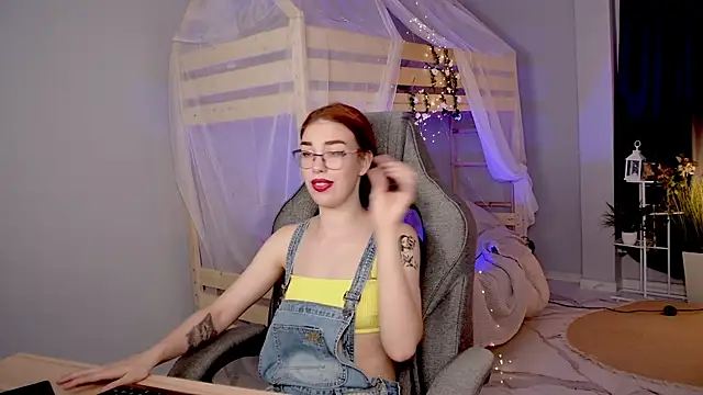 Snapshot of SeraphineDuskryn chatting on 14, 7, 2026 SeraphineDuskryn online show from 14, 7, 2026