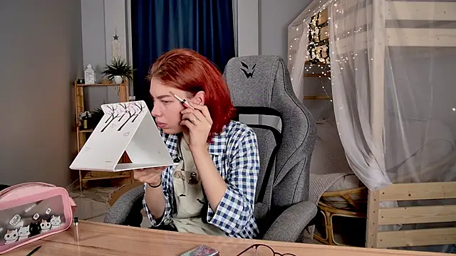 Snapshot of SeraphineDuskryn chatting on 21, 7, 2026 SeraphineDuskryn online show from 21, 7, 2026