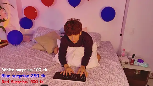 Samy Twink online show from 8, 7, 2026