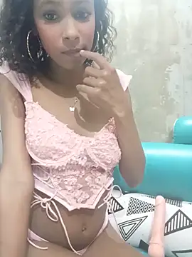Snapshot of AlmaDream chatting on 22, 6, 2026 AlmaDream online show from 22, 6, 2026