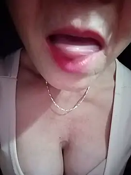 Snapshot of po_sexy chatting on 15, 6, 2026 po sexy online show from 15, 6, 2026