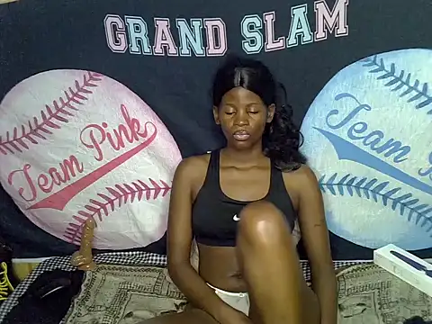 Snapshot of Queen_slay2 chatting on 19, 6, 2026 Queen slay2 online show from 19, 6, 2026