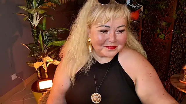Snapshot of EvaMurller chatting on 4, 7, 2026 EvaMurller online show from 4, 7, 2026