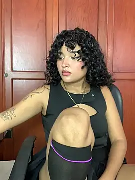 Snapshot of maryale01 chatting on 23, 7, 2026 maryale01 online show from 23, 7, 2026