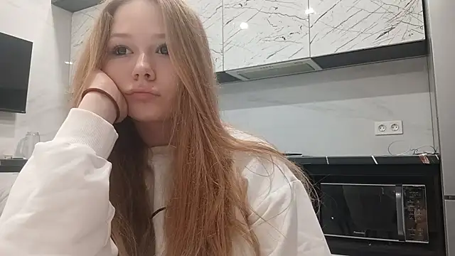 KarinaBestie online show from 12, 6, 2026