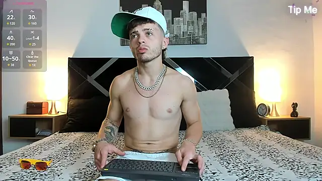 Snapshot of Zeus_damian21 chatting on 22, 6, 2026 Zeus damian21 online show from 22, 6, 2026