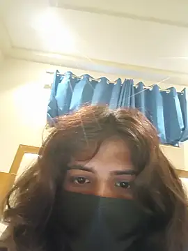 Snapshot of sassypoonam14 chatting on 5, 7, 2026 sassypoonam14 online show from 5, 7, 2026