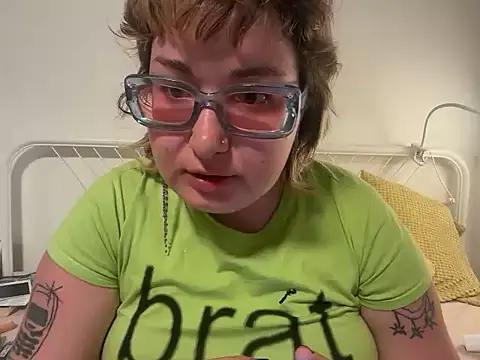 Snapshot of mysteradecadent chatting on 14, 6, 2026 mysteradecadent online show from 14, 6, 2026