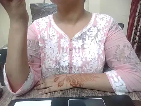 Snapshot of Bold-Divya1 chatting on 29, 7, 2026 Bold-Divya1 online show from 29, 7, 2026