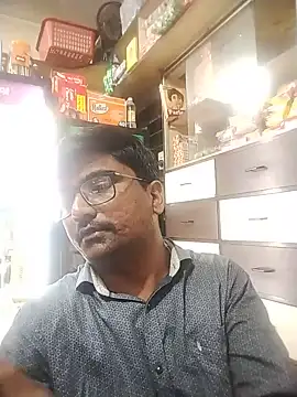 Snapshot of dhirusury050625 chatting on 18, 6, 2026 dhirusury050625 online show from 18, 6, 2026