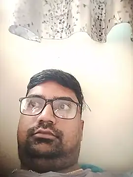 Snapshot of dhirusury050625 chatting on 30, 7, 2026 dhirusury050625 online show from 30, 7, 2026