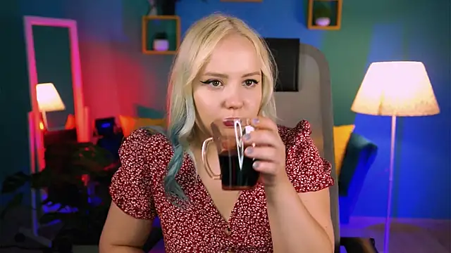 Snapshot of stellawatts chatting on 16, 6, 2026 stellawatts online show from 16, 6, 2026