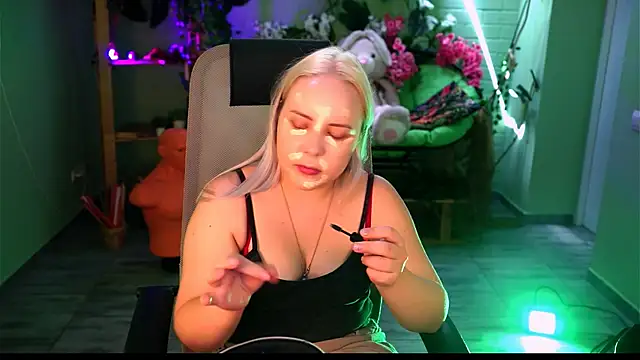 Snapshot of stellawatts chatting on 30, 6, 2026 stellawatts online show from 30, 6, 2026